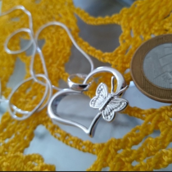 (Only have 1) Sale TONIGHT!! Butterfly 🦋 Necklace - Picture 5 of 8